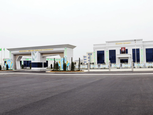 Hormatly Prezidentimiz Bä...