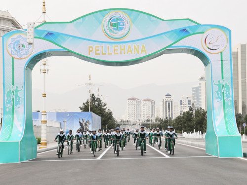 Türkmenistanyň Prezidenti...